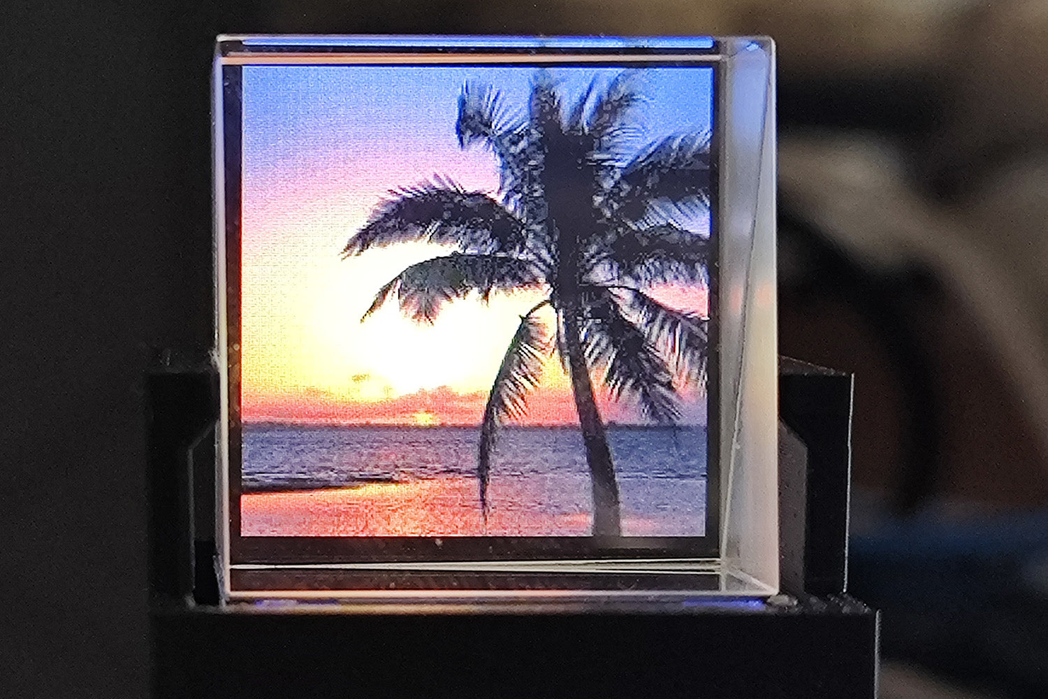 DSTIKE Prismatic Desktop Photo Album Development Board